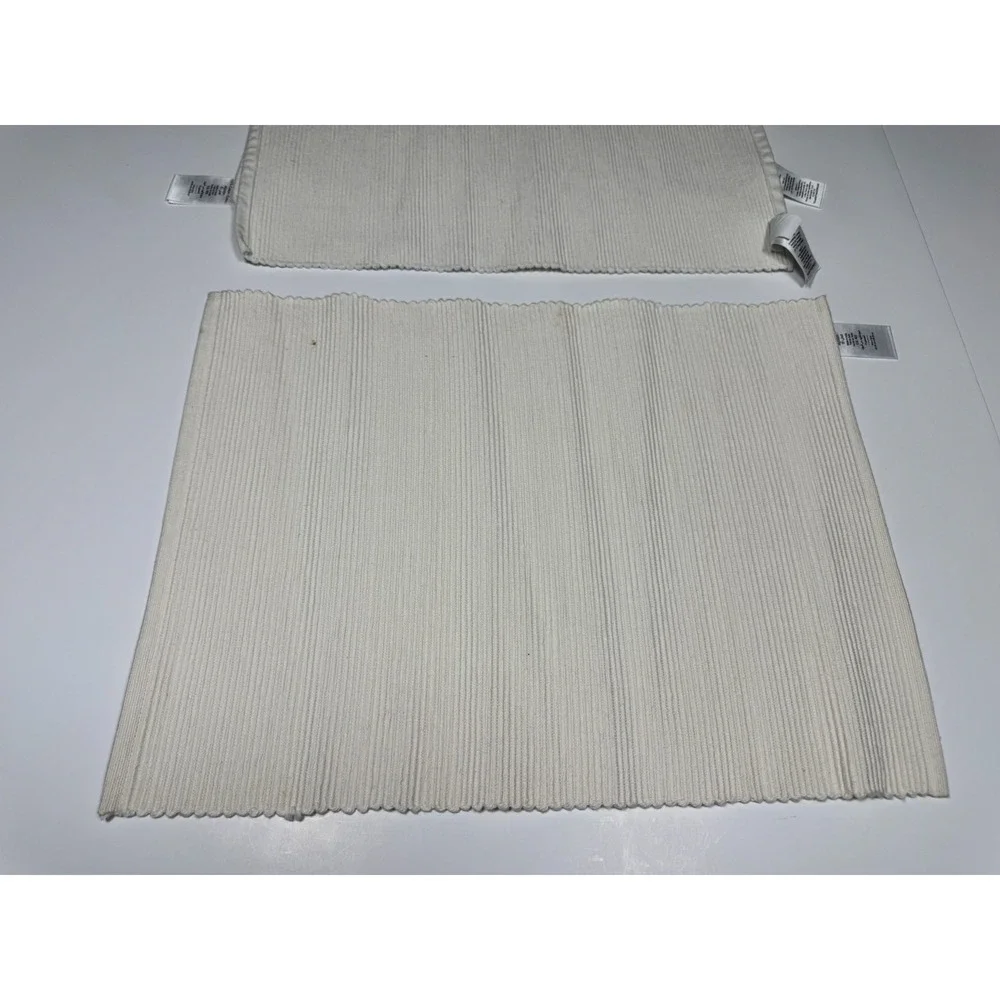 West Elm Riviera White‎ Cotton Scallop Edge Rectangular Table Placemats 4-PC Set